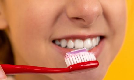 Toothpastes with whitening effects: Clean yes, but are they actually white?